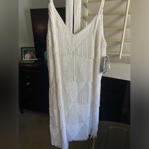White sequin shimmer flapper fringe bachelorette bride  style dress - Picture 5 of 7